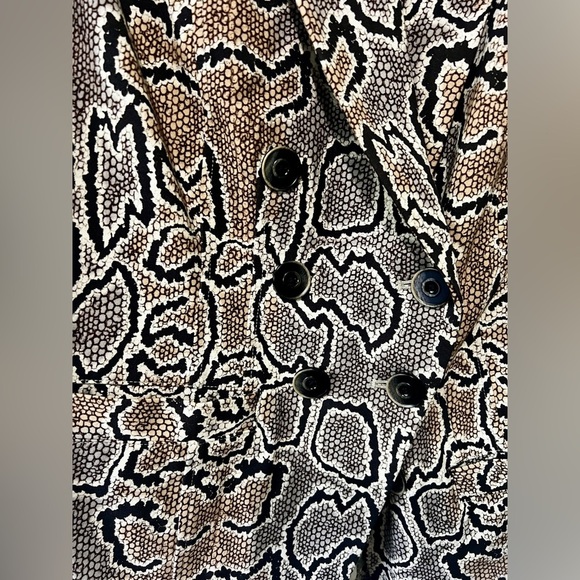 Cabi Python Snake Double Breasted Blazer - Size 12 - Picture 5 of 13